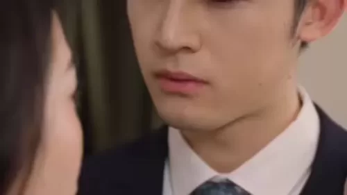 顾机长,劝你做个人吧海报