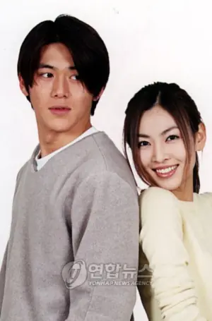 孪生兄妹海报