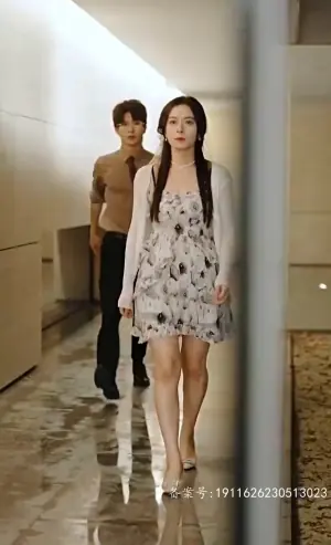 离婚后,我成了千亿大小姐海报