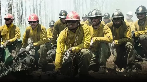 19名顶级消防员殉职,最擅长以火攻火,奥巴马都称他们为英雄!海报