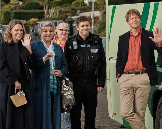 天堂岛之外第四季海报