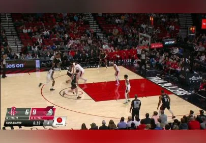 妥妥的天赋夏普飞天遁地单臂炸扣海报