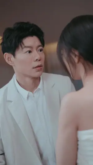 春风藏爱意爱意暖暖海报
