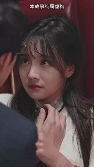 夜先生捡的小可怜美人有太多的心眼海报