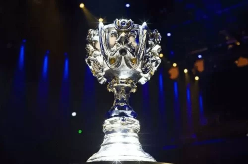 英雄联盟S11全球总决赛EDGVSDK赛事回放海报