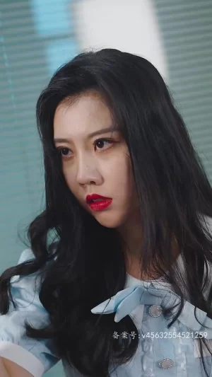 装成保洁后我撩到亿万总裁海报