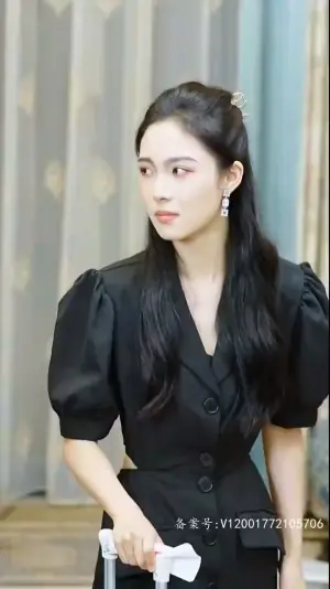 离婚后,前妻她带球跑了海报