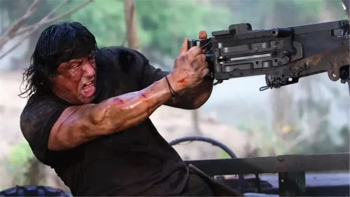 退役特种兵只想当个本分的渔夫,却总有人逼他大开杀戒!<第一滴血4>海报