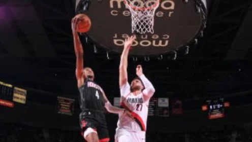 [集锦]火箭111-125开拓者小西蒙斯半场7记三分稳西部第一海报