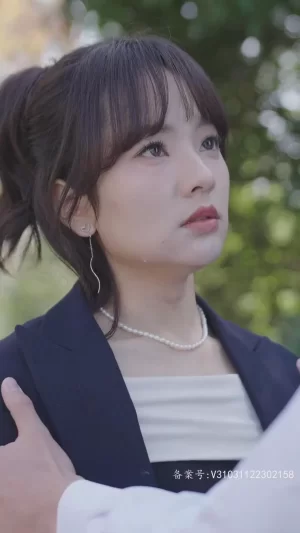 君少追妻,夫人她又冷又难撩海报