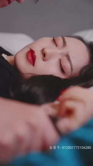 回国后飒爽妈咪一路虐渣海报