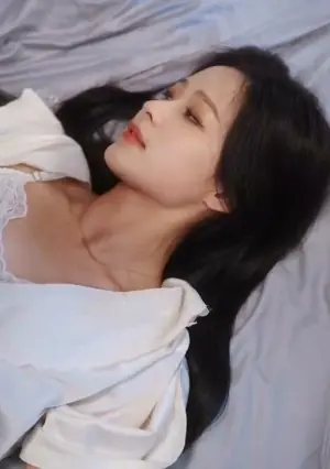 离婚后夫人她惊艳全球海报