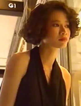 0小姐海报