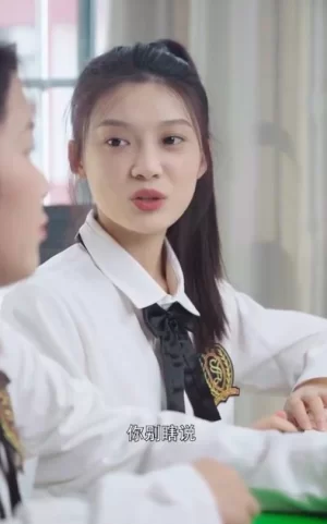 偏偏他是光海报