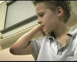 下行[电影解说]海报