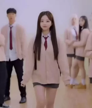 我的女朋友和我三个妹妹们海报