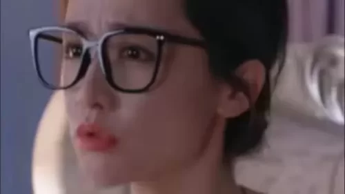 穿成女配,把高冷霸总钓成翘嘴海报