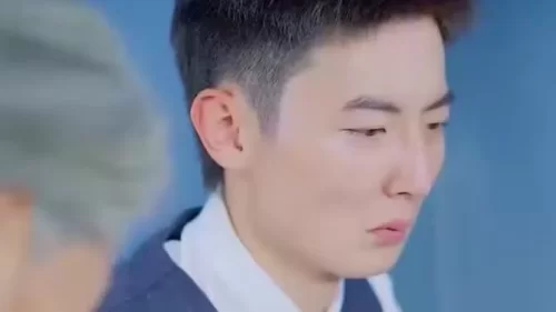 女人不再沉默海报